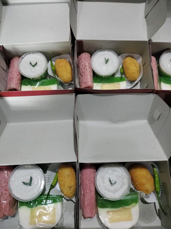 PAKET SNACK RP13.500