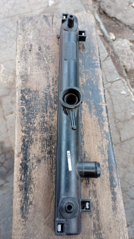 tutup atom radiator atas apv