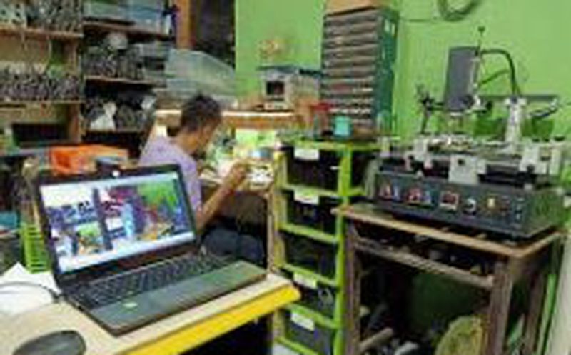 Servis laptop merek lenovo dan asus