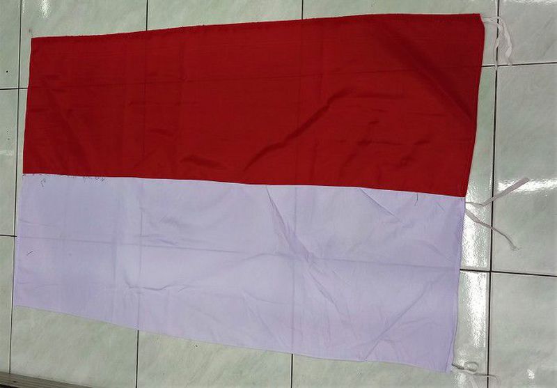Bendera Kain Merah Putih