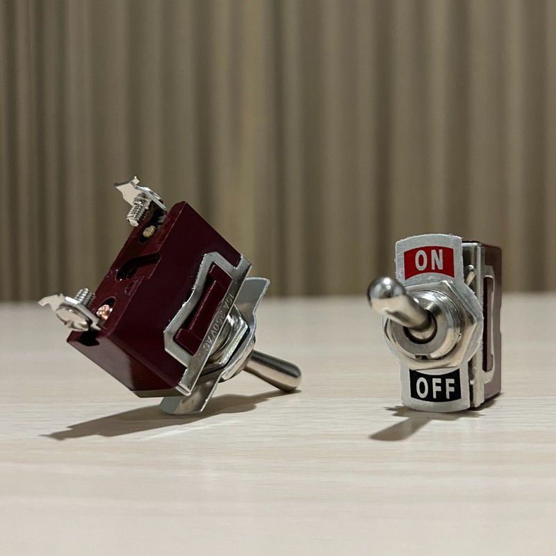 Saklar Toggle Switch ON OFF 250V 2 Pin