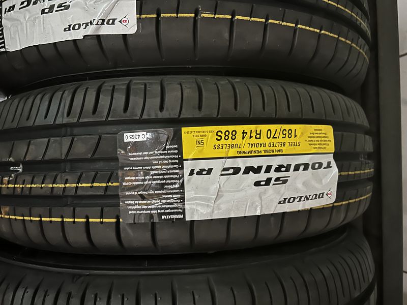 DUNLOP 185/70 r14 touring R1