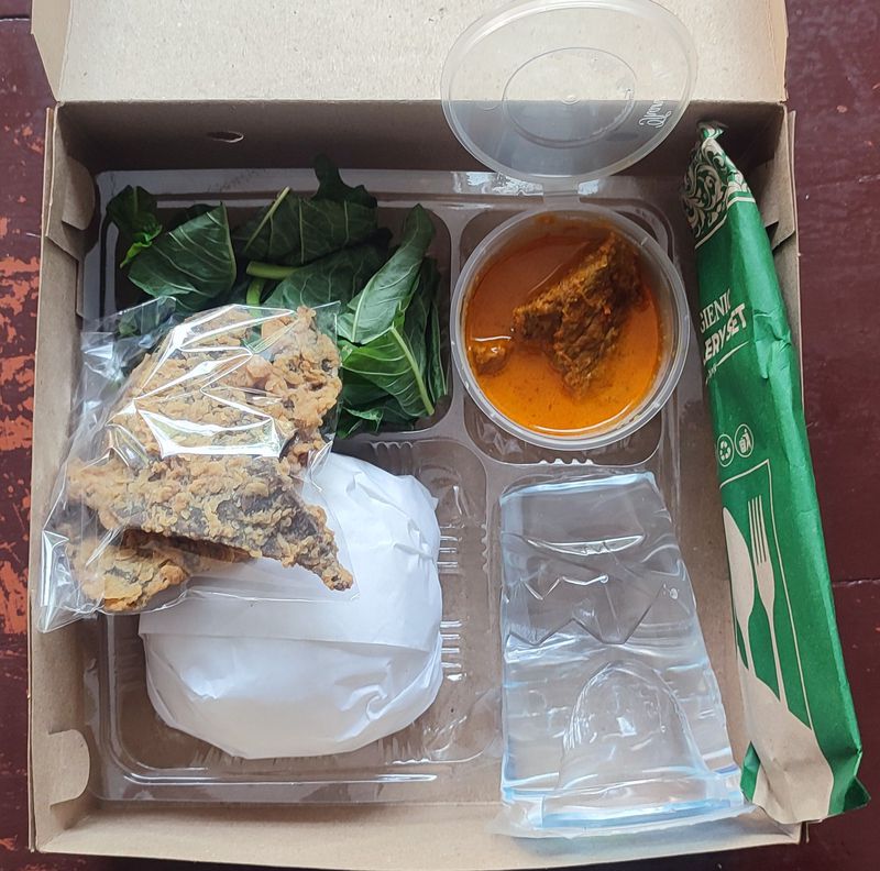 Nasi Rendang Spesial 25