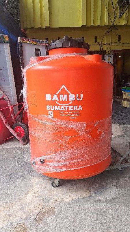 Tanggki air Bambu