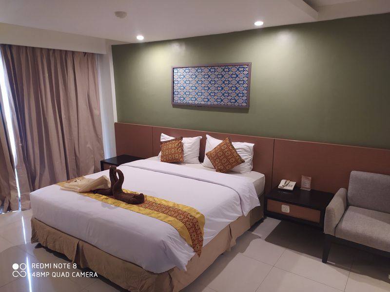 SIGNATURE SEA VIEW ROOM