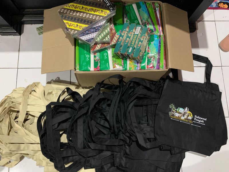 seminar kit (totebag) - Hitam