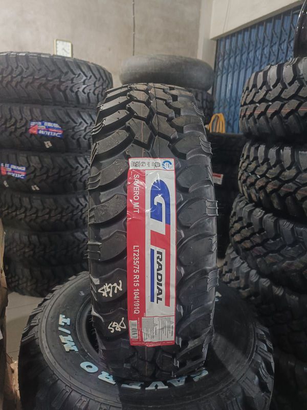 Ban Luar Ukuran 235/75 R15