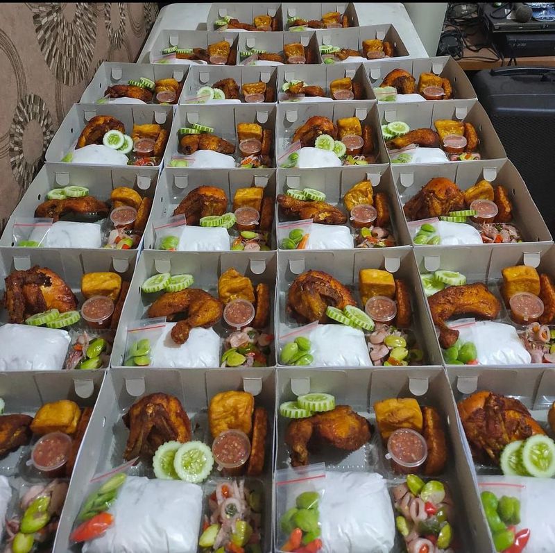 Ayam Goreng & Bakar Sari Indah Bandung