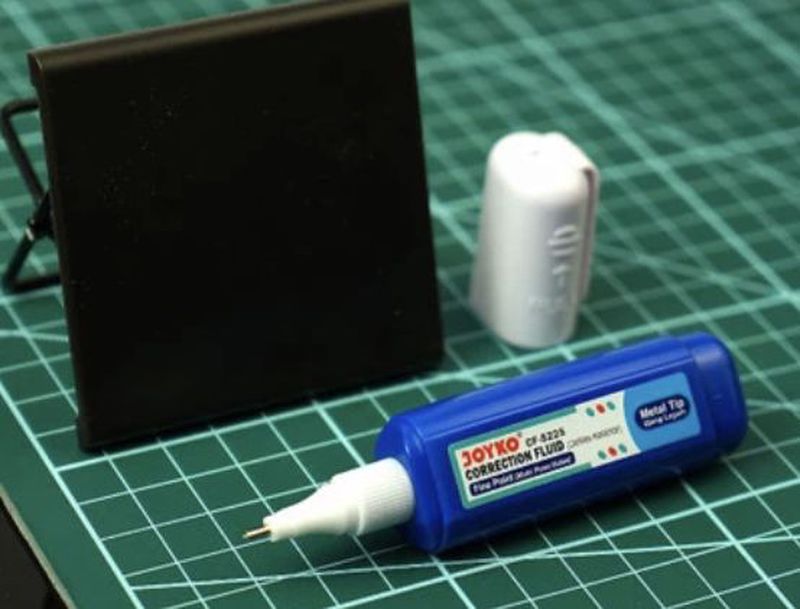 CORRECTION PEN