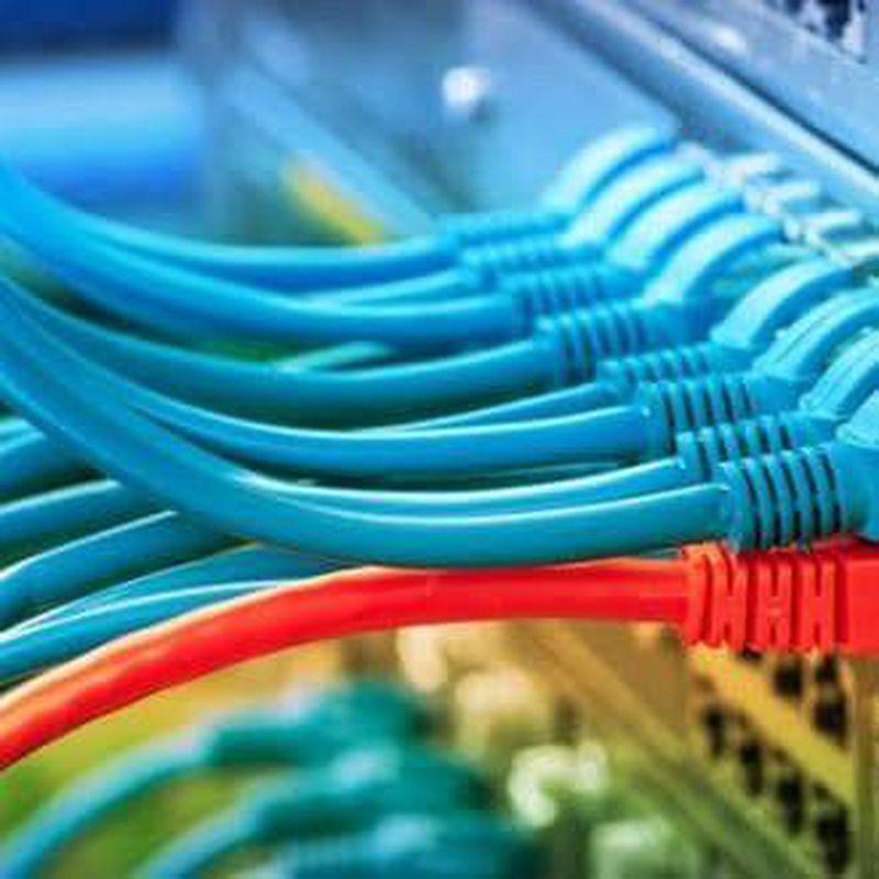 Penarikan dan Pemasangan Kabel LAN