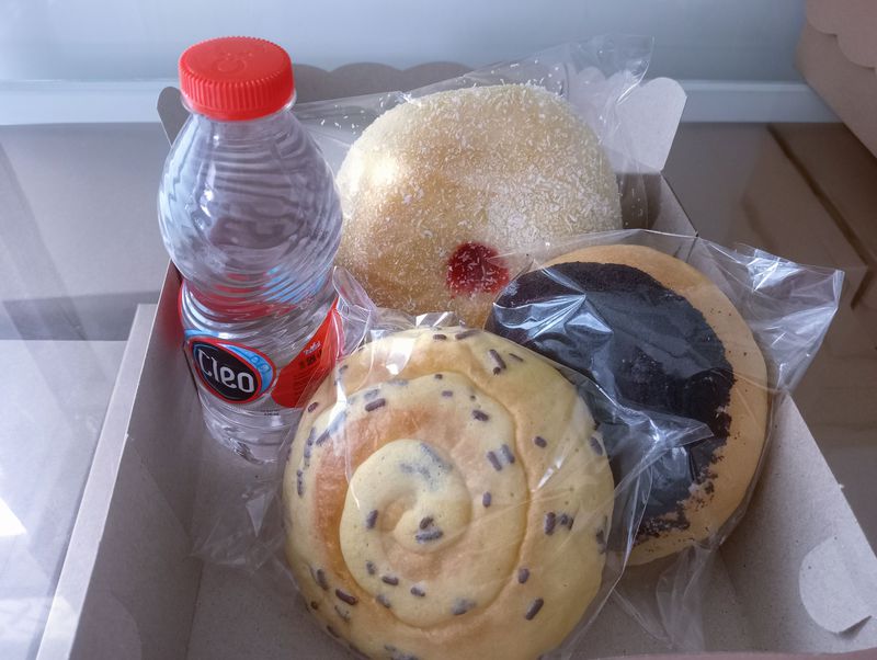 BAKERY / ROTI + CATERING + AIR MINERAL SNACK BOX COMPLETE