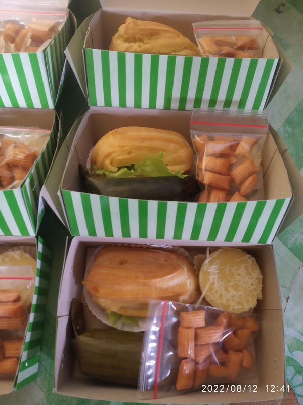 snack B