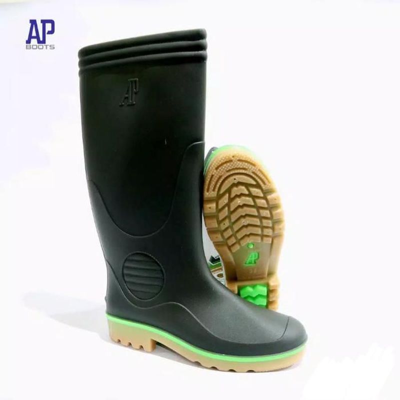 sepatu boot