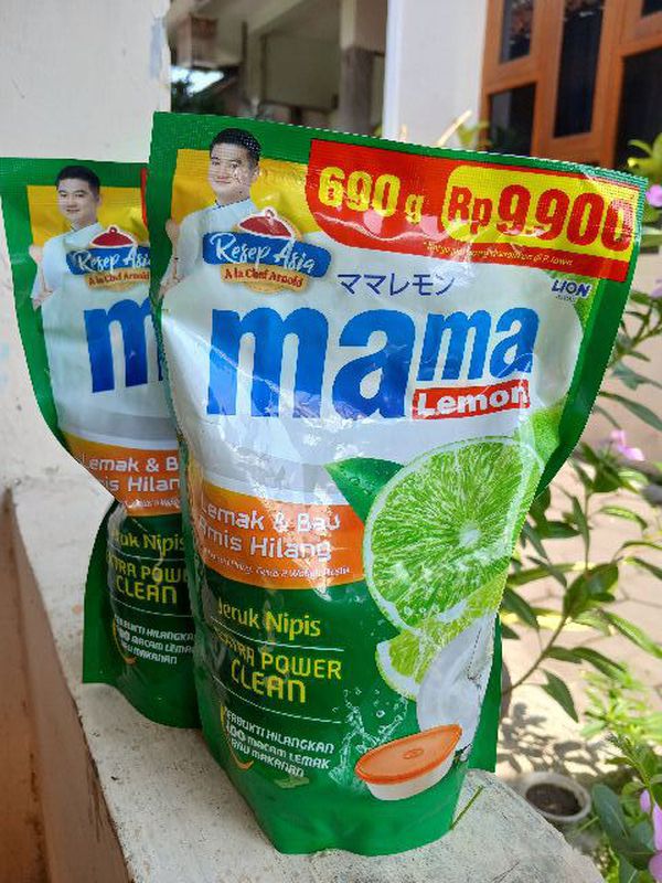 Mama Lemon 690 ml