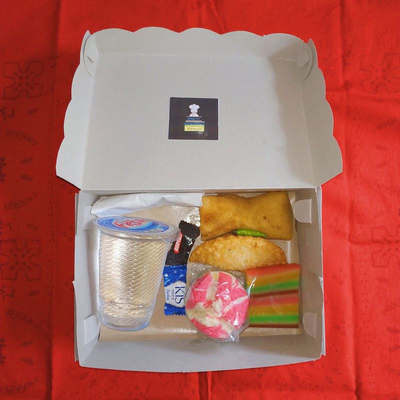 Paket Snack Box A
