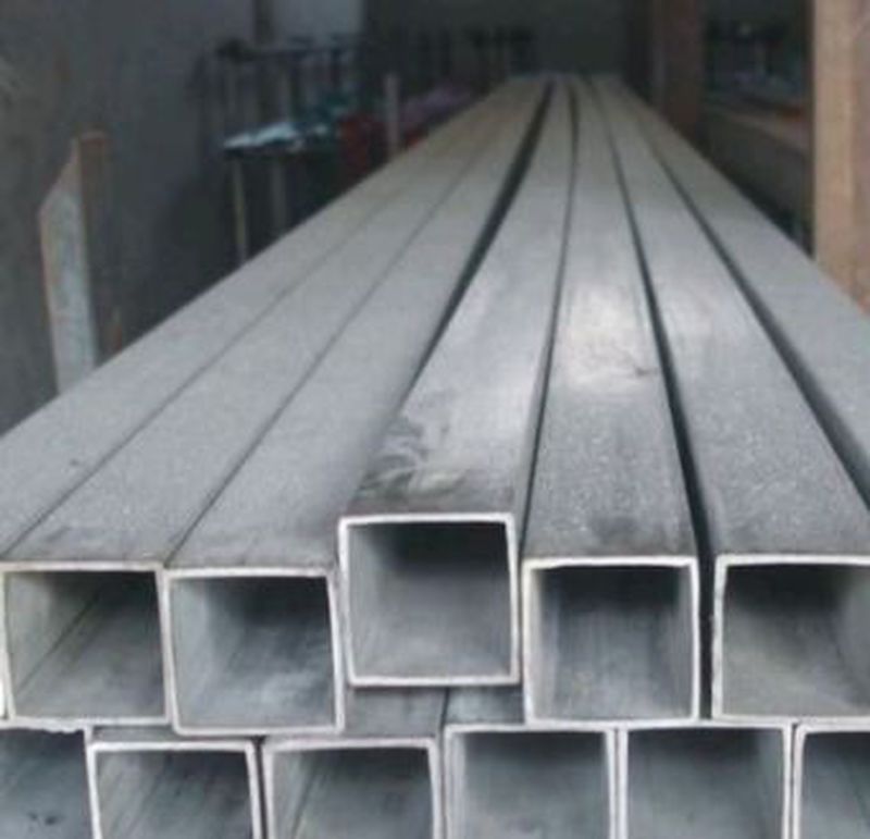 Besi Hollow Galvanis 3x3x1,7x600