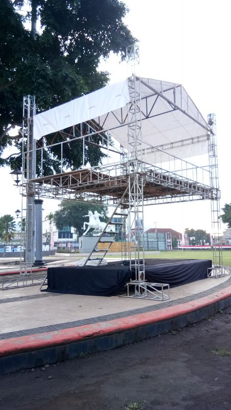 Rigging FOH Double Deck