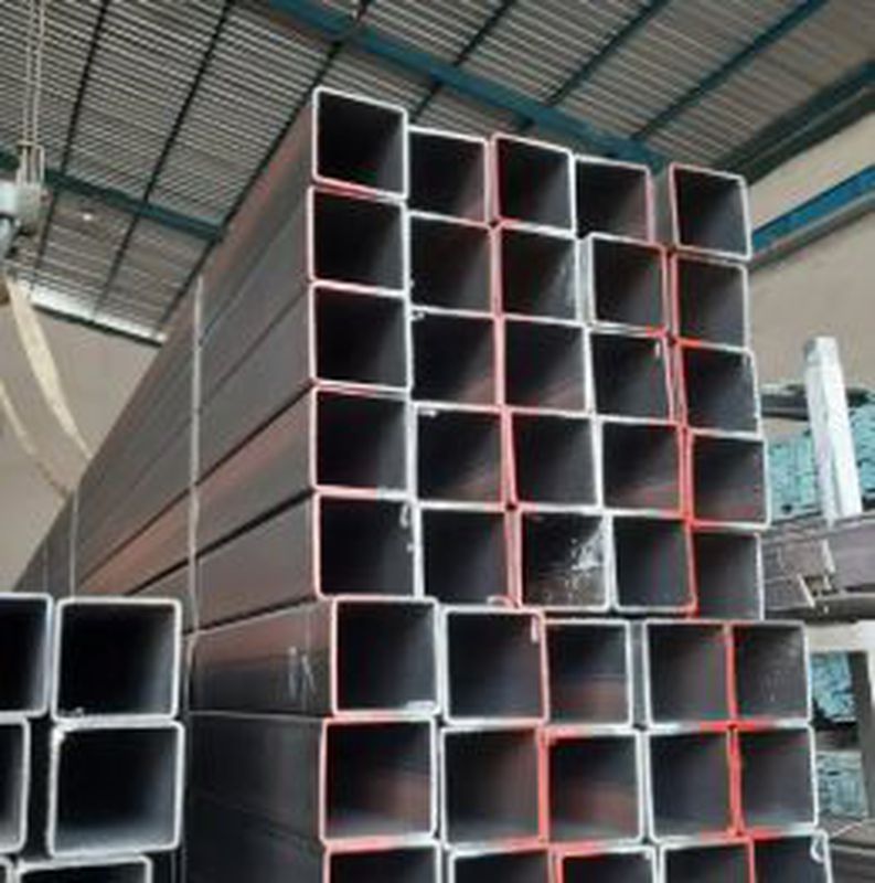 Besi Stall Hollow 3,5x3,5 Tebal