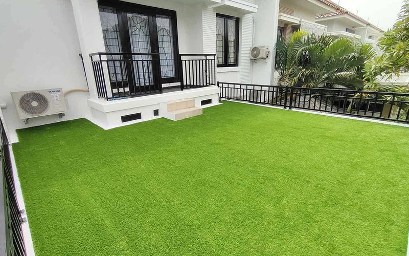 RUMPUT SINTETIS