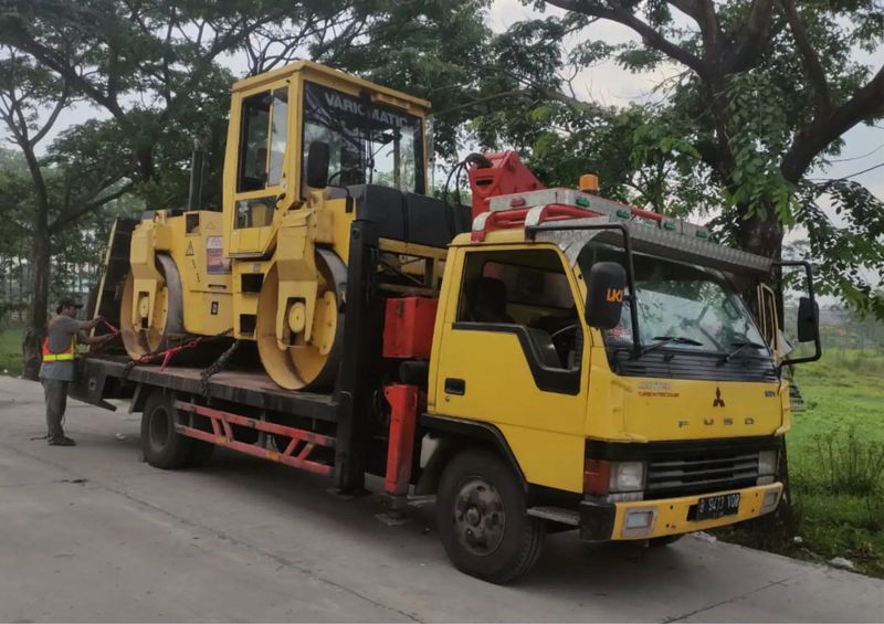 MOBILISASI EXCAVATOR PC 75