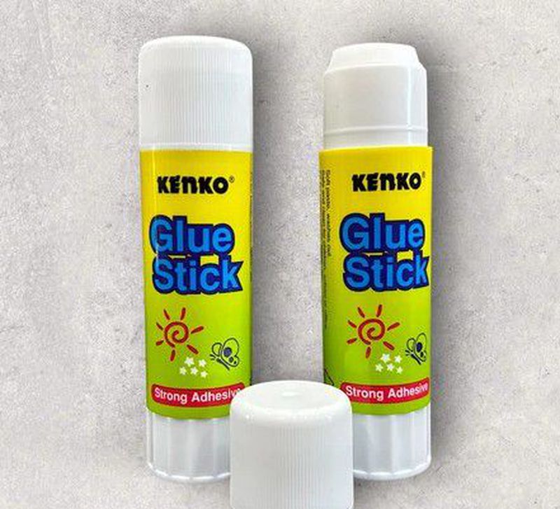 Glue Stick / Lem Stick / Lem Putar / Lem kertas / Lem Putih / Lem Oles